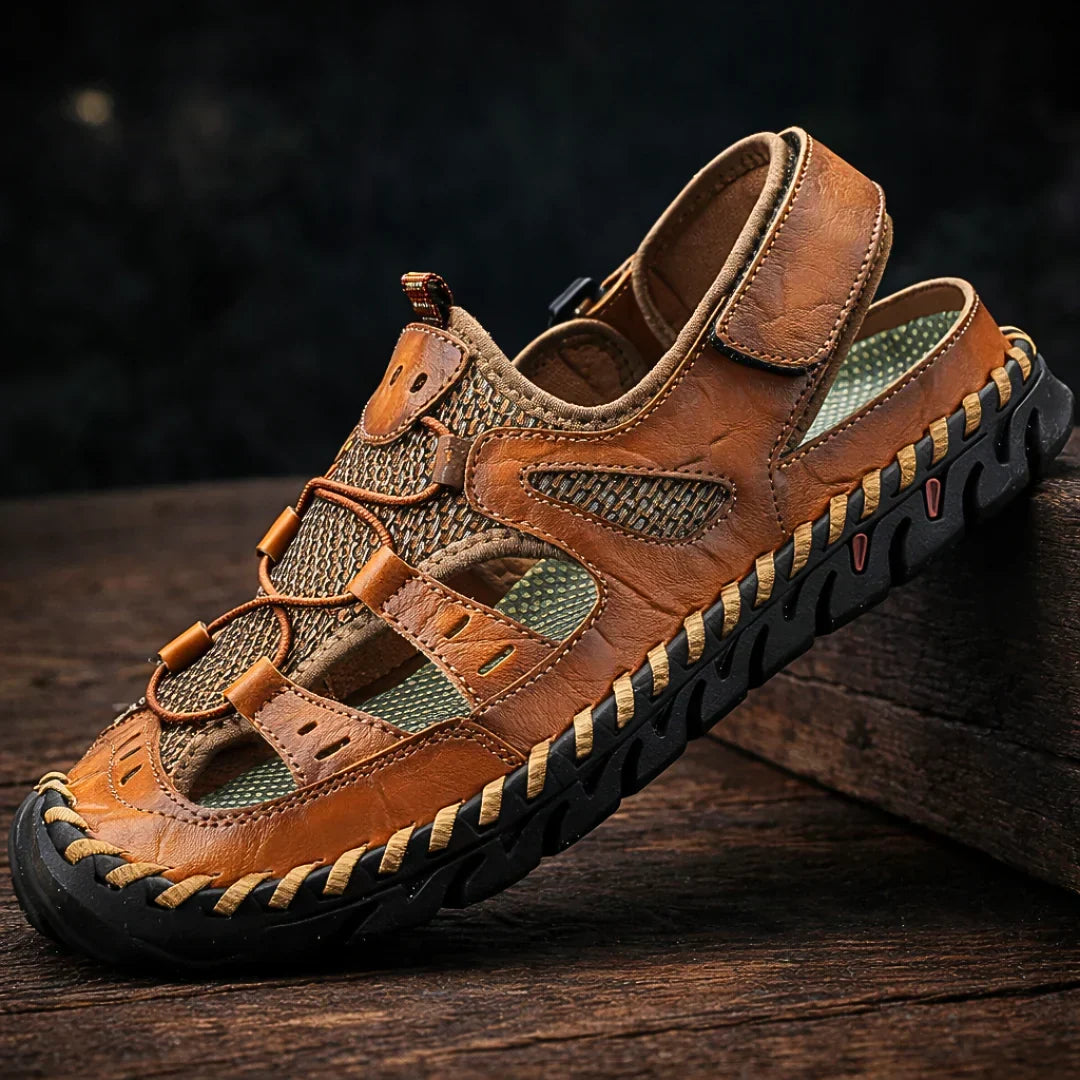 Sandalias de hombre ajustables con materiales duraderos y estilo casual para confort todo el día.
