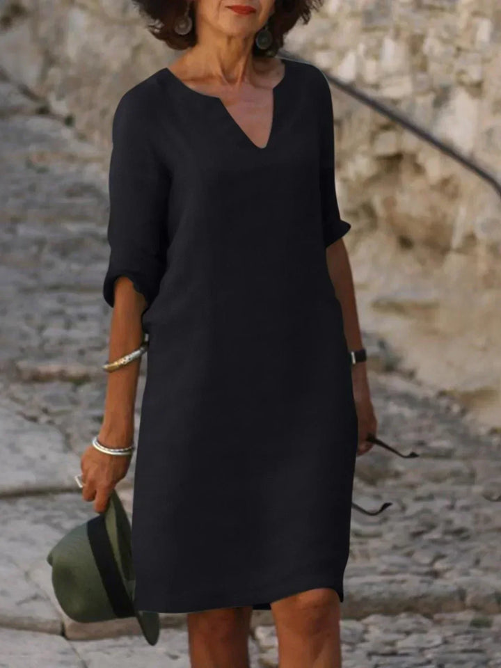 Vestido de mujer elegante largo con escote en V, ideal para invitada de boda, fiesta o evento formal de verano.