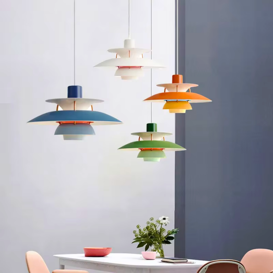 Luminaria de techo LED compatible, diseño escandinavo, ideal para luz ambiental y decoración elegante.
