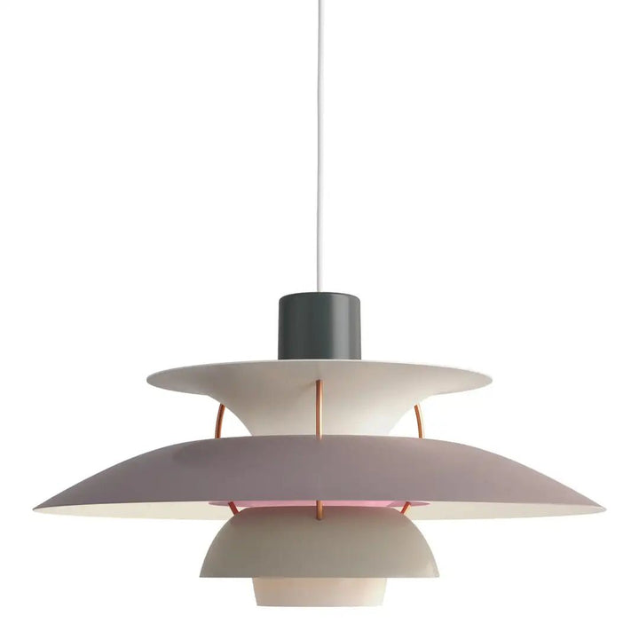 Elegante lámpara de techo moderna, regulable, con estilo escandinavo, ideal para decoración del hogar.