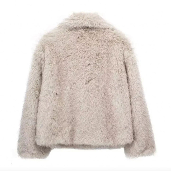 Abrigo de invierno para mujer, diseño entallado y cálido. Perfecto para exterior con botones.