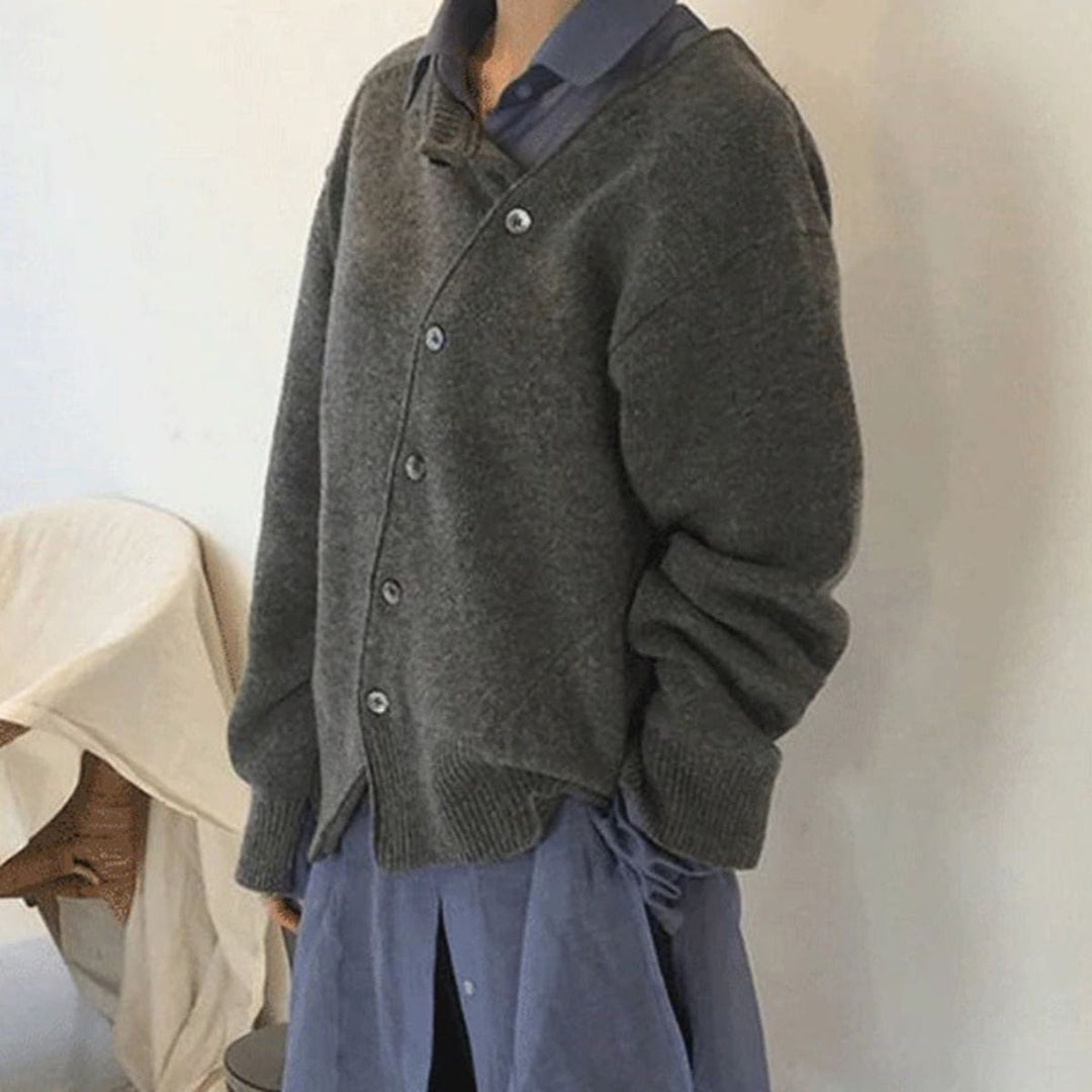 Chaqueta femenina larga para otoño. Diseño elegante y moderno, ideal para un look sofisticado de invierno.