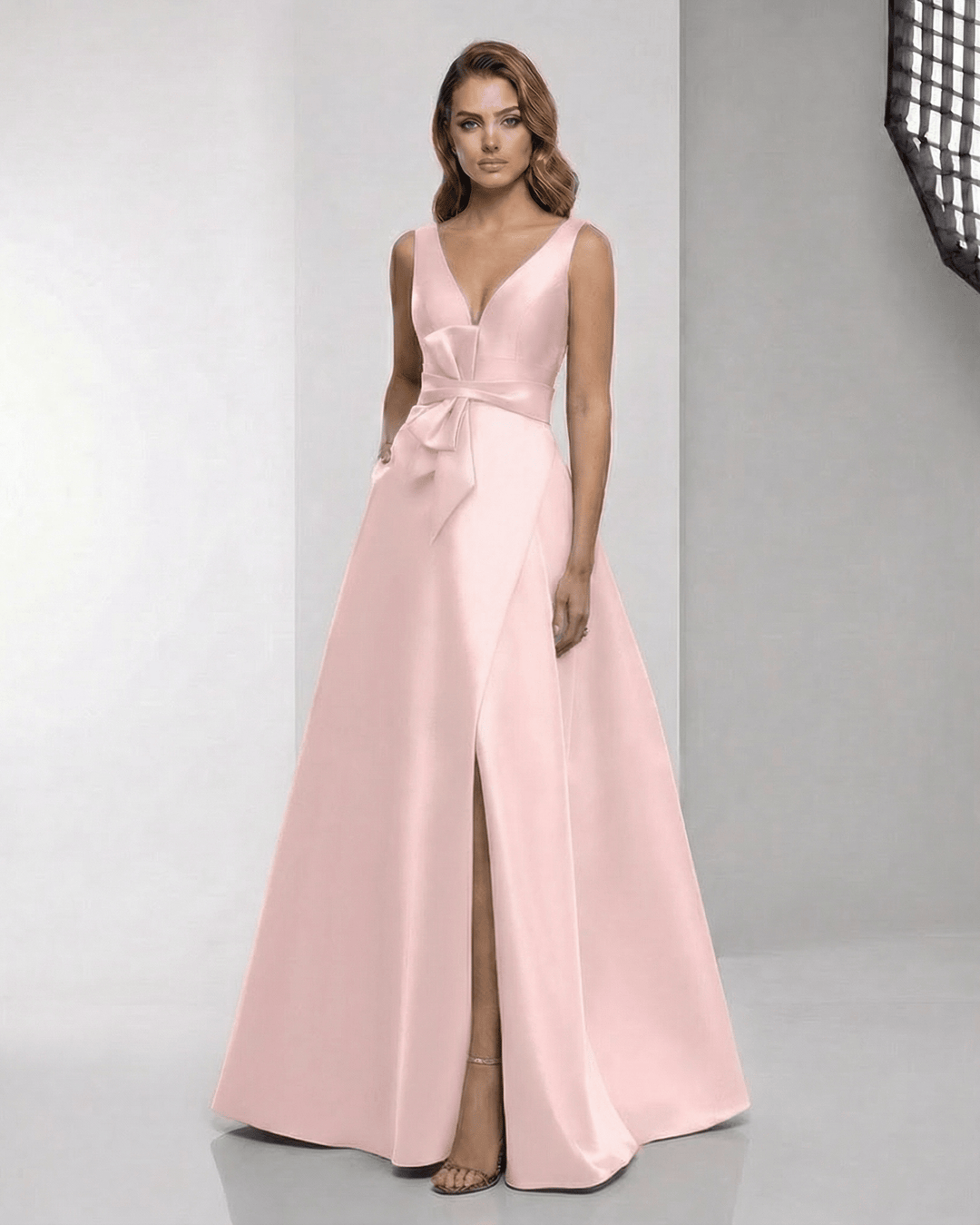 Vestido maxi rosa elegante para mujer, con abertura frontal. Ideal para fiesta, eventos formales o invitada de boda.