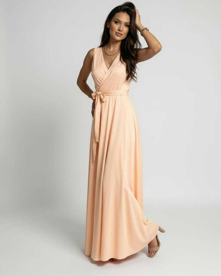 Vestido fluido blanco sin mangas para mujer, perfecto para cóctel, fiesta o como vestido de novia.