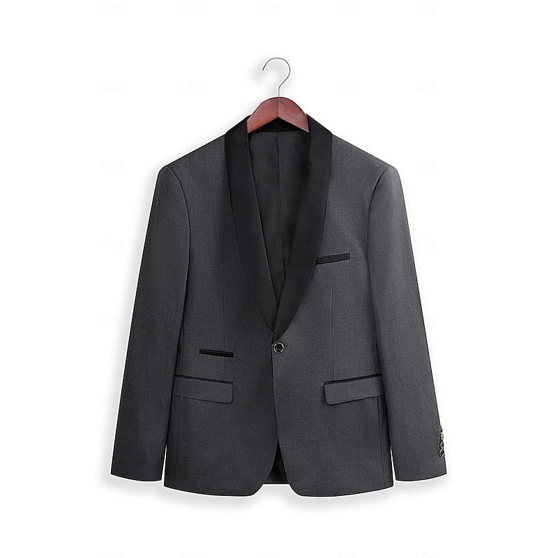 Traje hombre negro corte ajustado, perfecto para gala o evento especial.