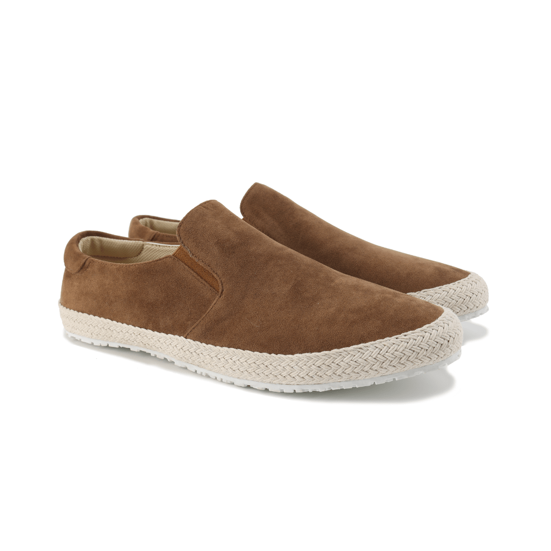 Zapatos de ante para hombre, diseño urbano fresco. Ideales para primavera y verano, ofrecen estilo y confort.