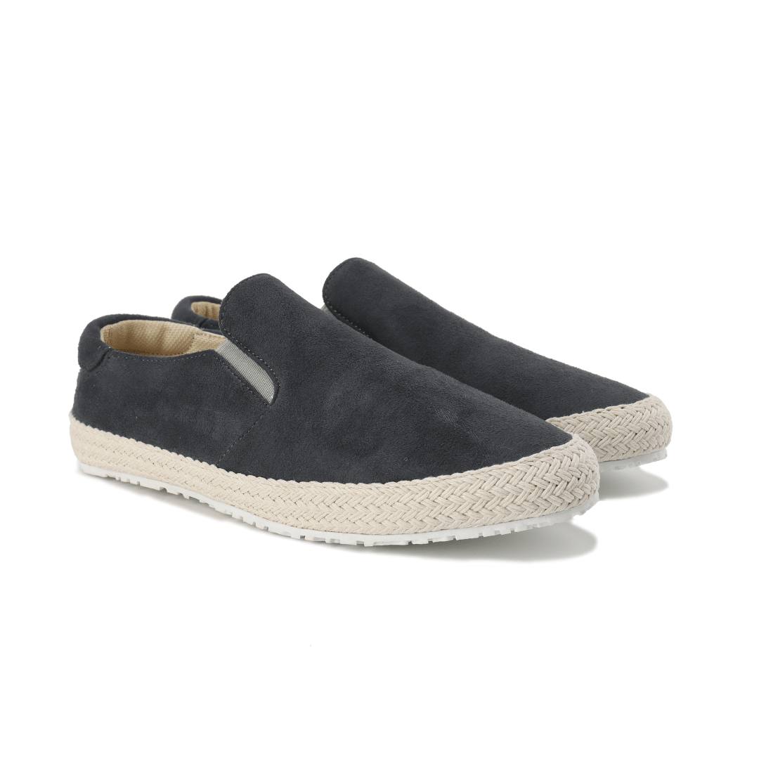 Zapatos urbanos de ante gris para hombre, estilo casual elegante. Ideales para primavera y verano.