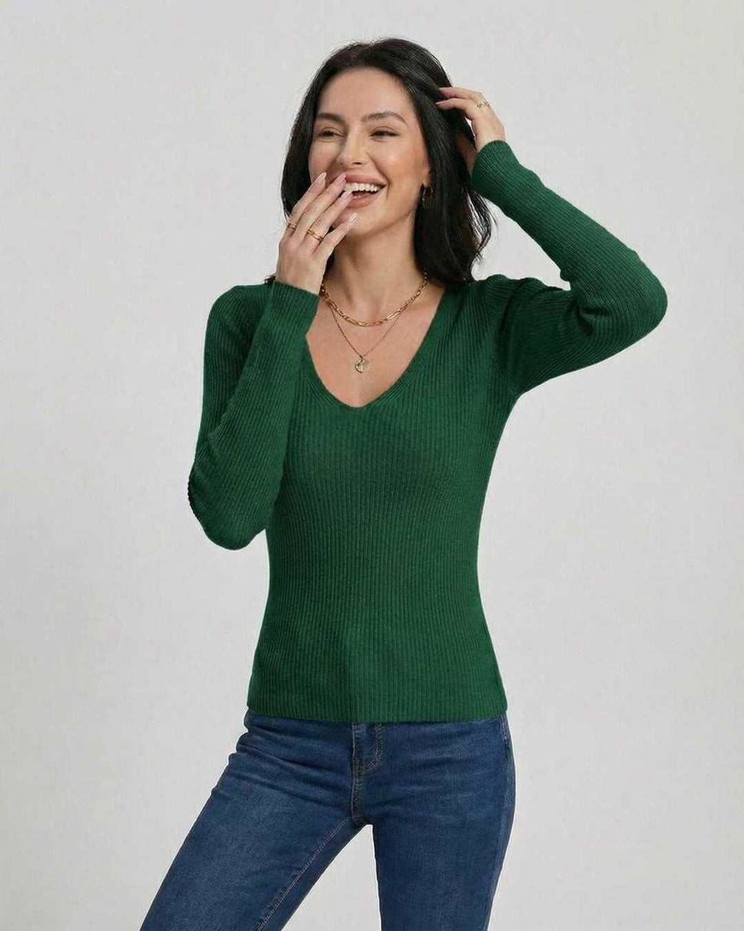 Suéter de mujer blanco, cuello V, ajuste ceñido, manga larga, cómodo para el frío de invierno.
