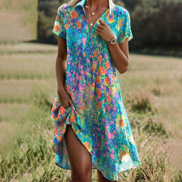 Vestido bohemio chic de verano para mujer, fluido y multicolor, ideal para playa o casual. Elegancia femenina.