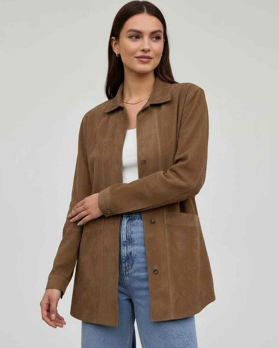 Chaqueta oversize Sienna blanca para mujer con botones, estilo moderno relajado, ideal para abrigo de otoño.