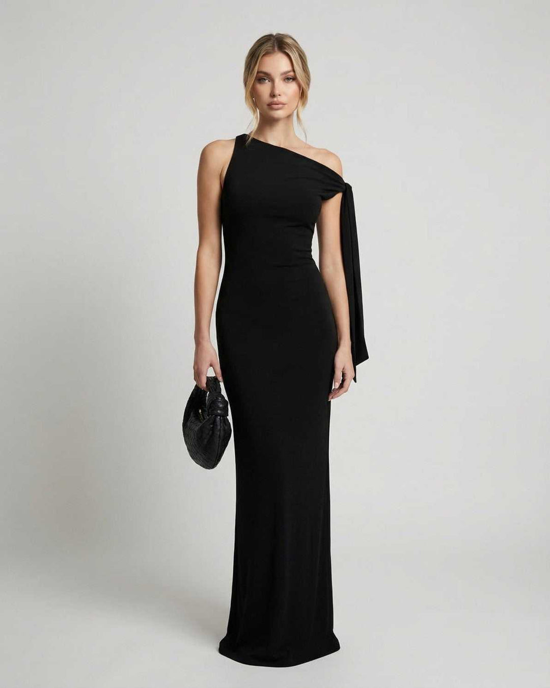 Vestido maxi negro elegante de un hombro para mujer, ideal para fiestas, eventos de noche y ocasiones formales.