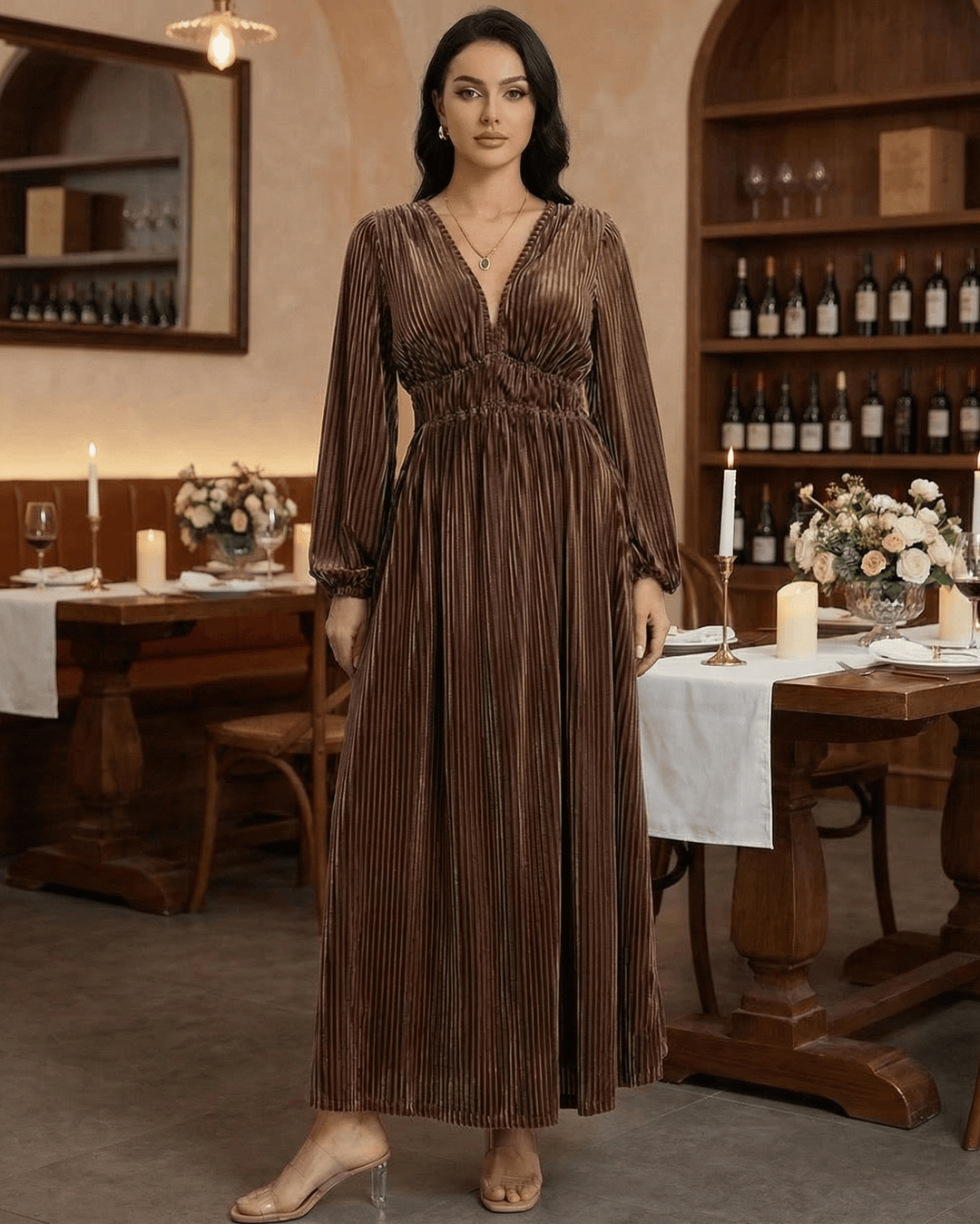 Vestido largo plisado blanco para mujer, manga larga y escote en V, una prenda sofisticada para ocasiones especiales.