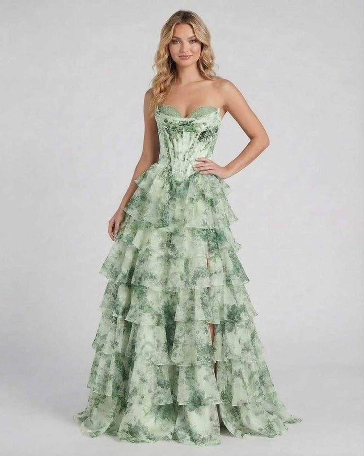 Vestido maxi floral verde primaveral para mujer, diseño elegante y fluido, ideal para eventos de día.