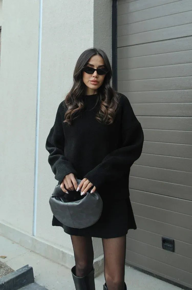 Conjunto de punto cómodo y elegante de dos piezas para mujer. Moda de otoño/invierno, ideal para el día a día.