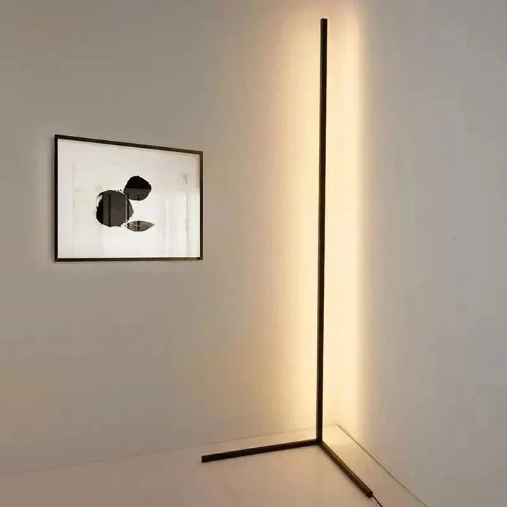 Lámpara de esquina RGB moderna con control remoto, luz LED para ambiente y decoración del hogar.