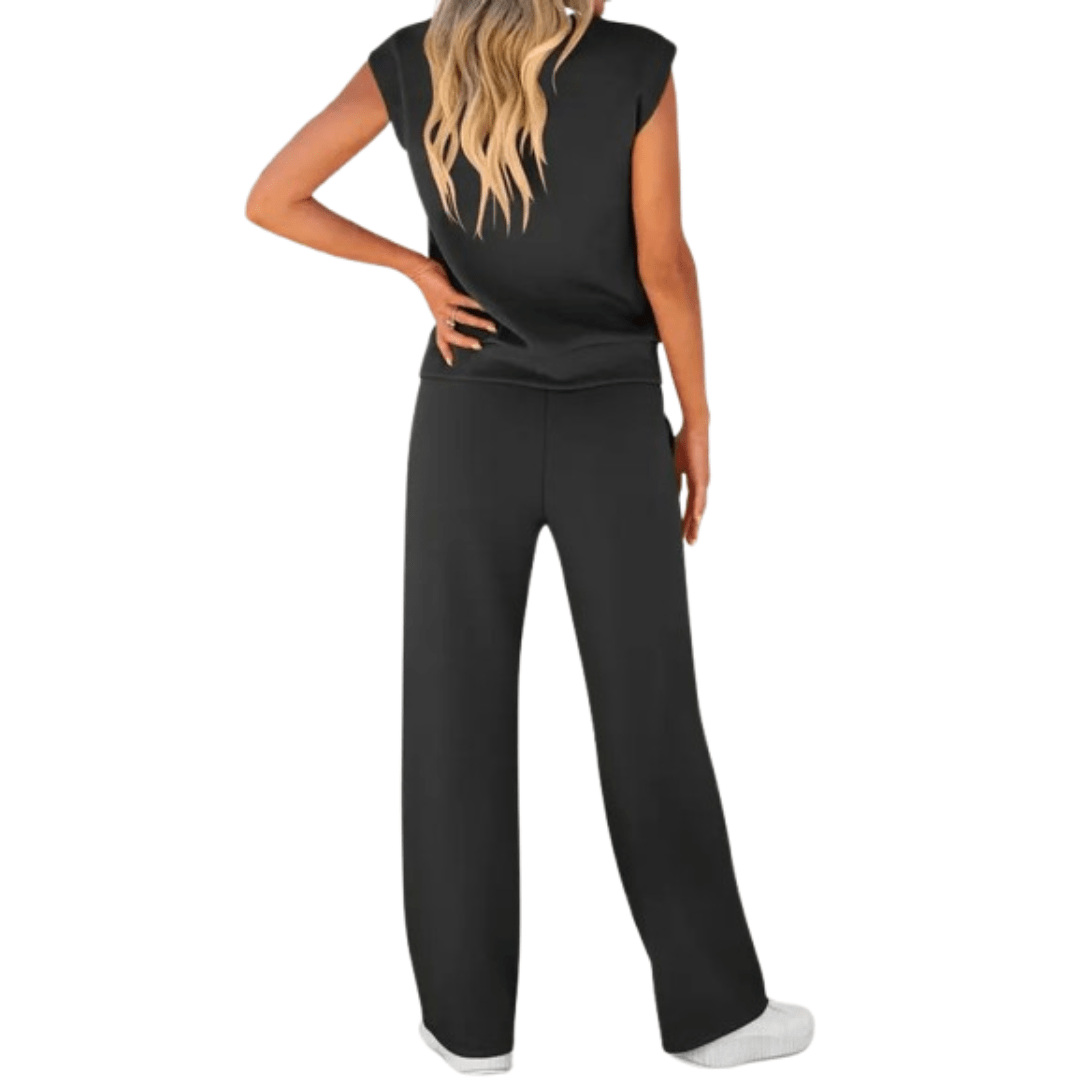 Cómodo conjunto de salón para mujer. Ropa de casa relajada, versátil y con estilo, perfecta para el día a día.