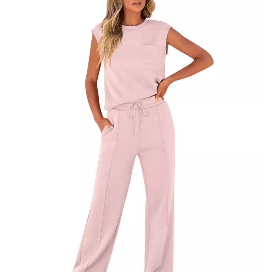 Conjunto de salón femenino. Atuendo elegante y cómodo para mujer, ideal para relajarse con estilo casual.