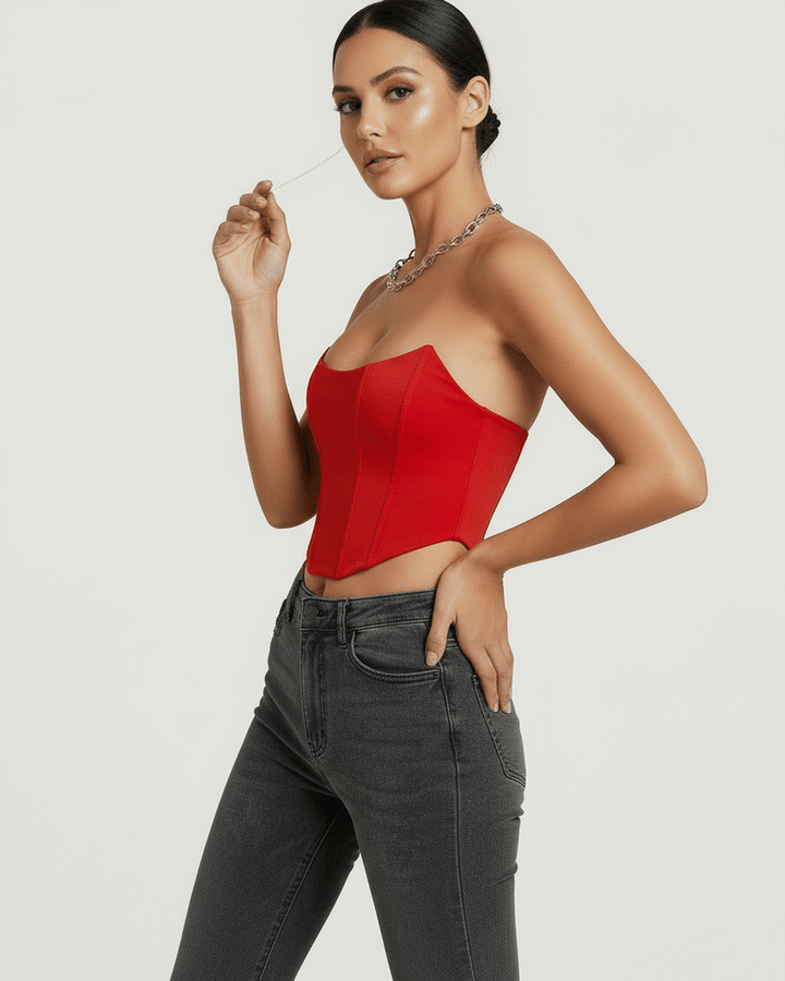 Versátil top corsé Solara rojo para mujer. Estilo sin tirantes, perfecto para moda de fiesta y noche.