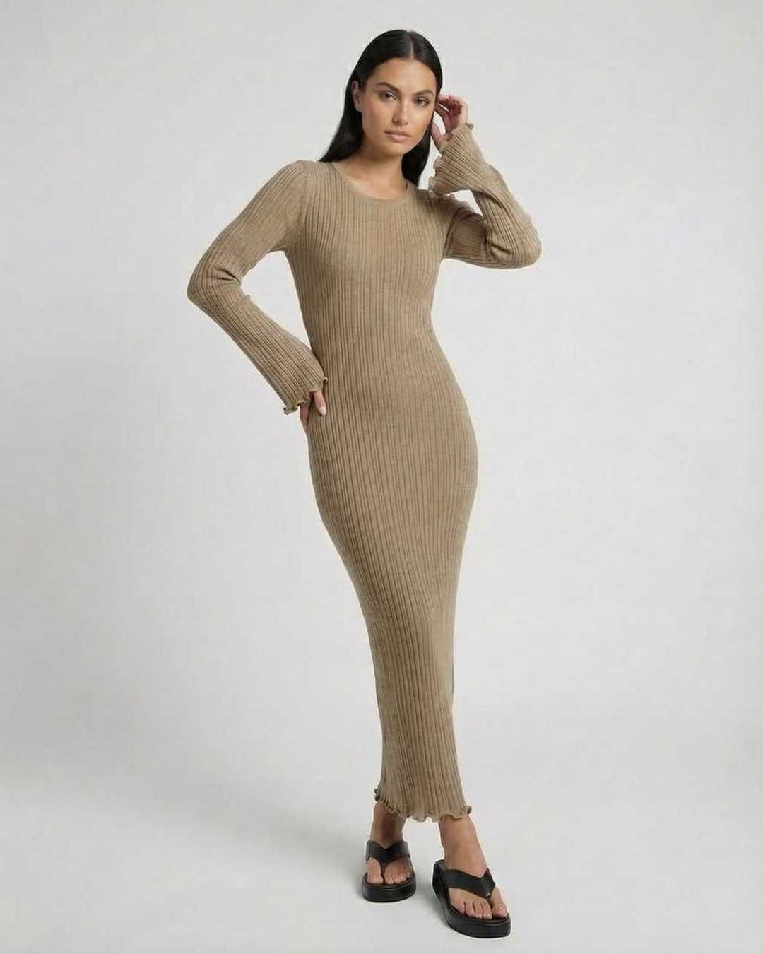 Ropa elegante: Vestido maxi blanco con diseño cómodo. Perfecto para looks diarios de primavera y otoño.