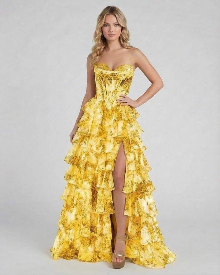 Vestido maxi floral amarillo elegante para mujer, ideal para fiestas y eventos de gala.