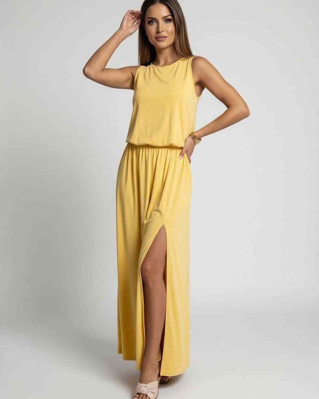 Vestido amarillo maxi bohemio sin mangas, ideal para verano. Ropa casual larga y cómoda para un look femenino chic.