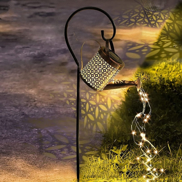 Jardín iluminado: regadera solar LED impermeable, ideal para crear ambiente nocturno y decoración.