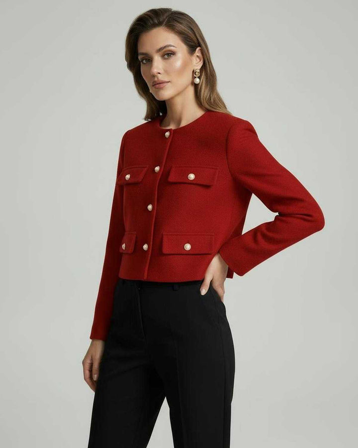 Chaqueta roja vibrante Soleil para mujer, prenda atemporal y elegante, perfecta para moda femenina chic.