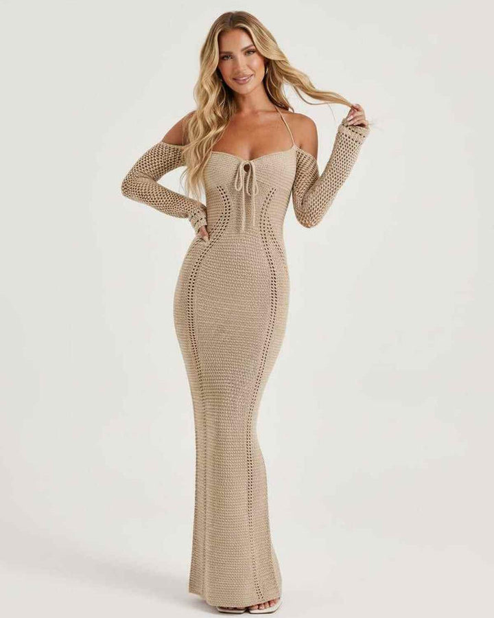 Moda femenina: vestido maxi ajustado con espalda descubierta y detalle de lazo, para ocasiones especiales.