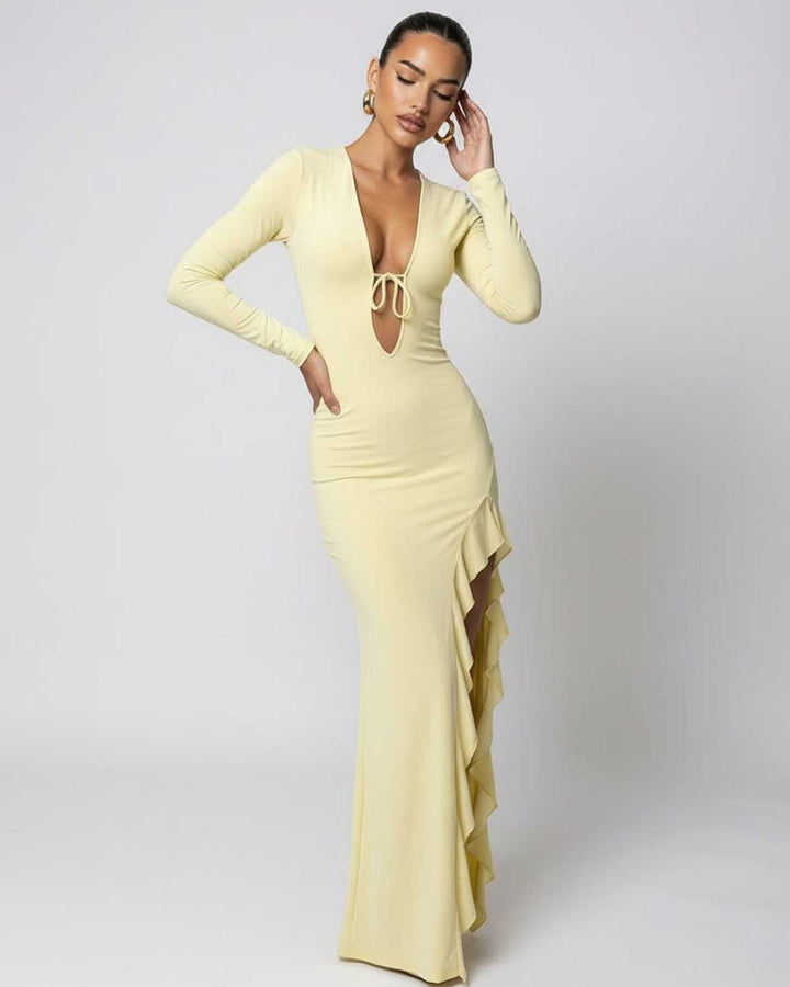 Vestido de verano amarillo para mujer, estilo maxi con volantes y escote V. Cómodo y chic.