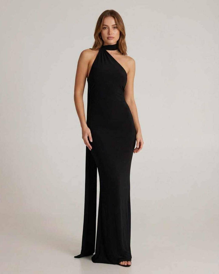 Vestido maxi negro Solene para mujer, cuello halter, ideal para noche y eventos formales y elegantes.