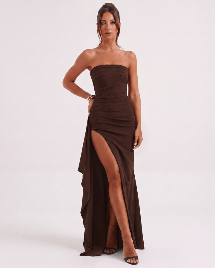 Maxi vestido asimétrico de fiesta, diseño único y cómodo para mujer.