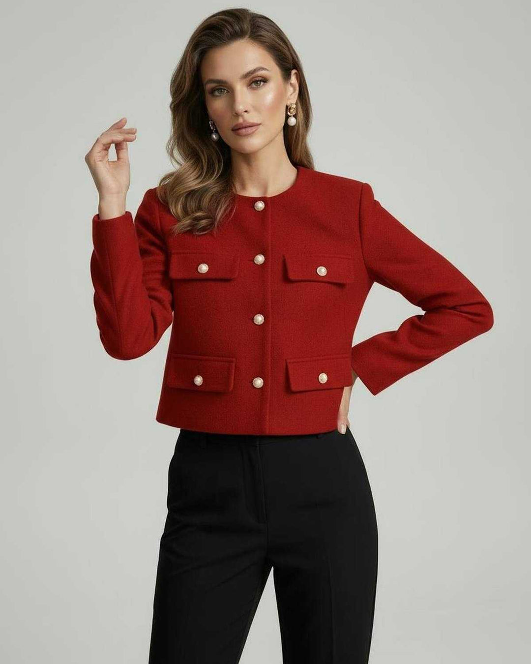 Chaqueta corta roja elegante Soleil para mujer, prenda atemporal que añade un toque vibrante y sofisticado.