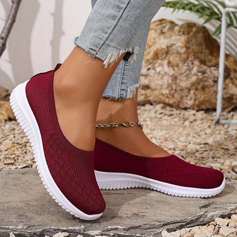 Zapatillas deportivas slip-on para mujer con suela ultra flexible. Comodidad y soporte ligero para caminar.