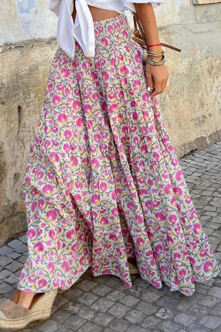 Falda larga de mujer, diseño acampanado y cómodo. Versátil para eventos casuales o fiestas de verano.