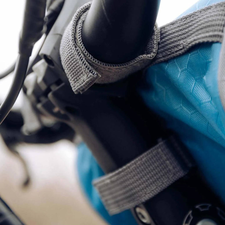Bolsa ciclismo impermeable universal, pantalla táctil, protege tu móvil y accesorios en cualquier clima.