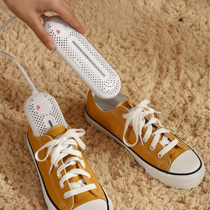 Desinfecta y seca tus zapatillas y botas con el secador antibacteriano de luz UV de 25W.