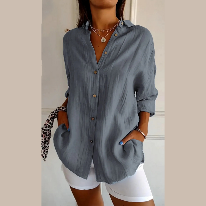 Camisa versátil para mujer con solapa. Perfecta para oficina, look elegante o ropa casual con estilo.