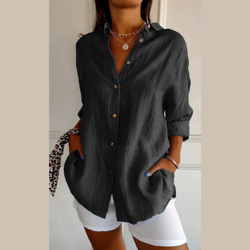 Camisa clásica de solapa para mujer, elegante y versátil. Ideal para oficina o look casual y chic.