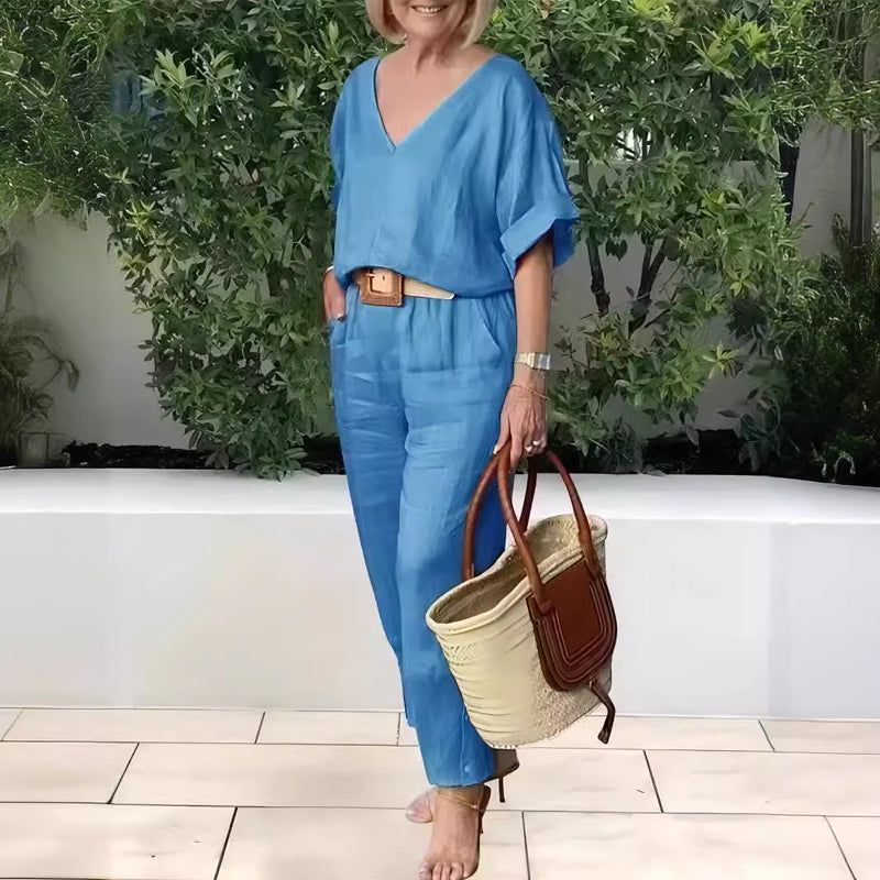 Conjunto de dos piezas para mujer, diseño casual y cómodo, esencial para un estilo veraniego versátil.