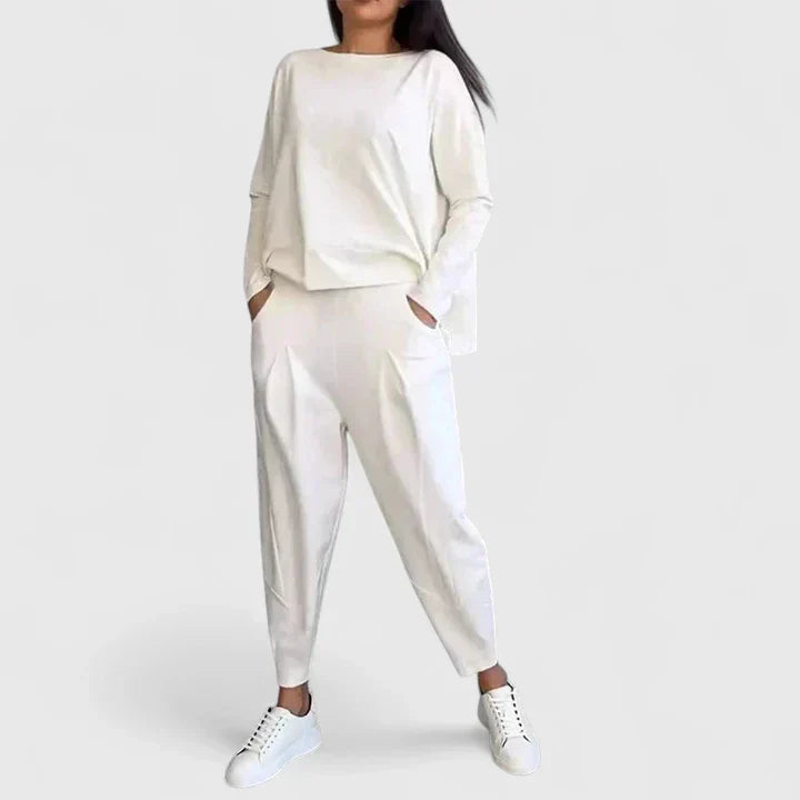 Elegante conjunto de dos piezas para mujer, blusa de manga larga y pantalón cómodo, estilo moderno.