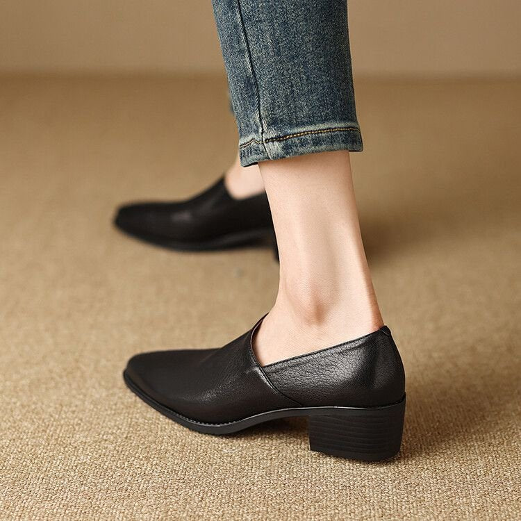 Mocasines planos CARLA mujer, calzado minimalista y confortable. Ideal primavera-verano.