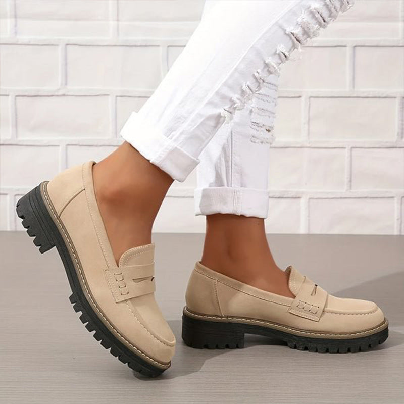 Pantuflas cómodas de mujer, antideslizantes. Calzado de lujo casual perfecto para el hogar y descanso.