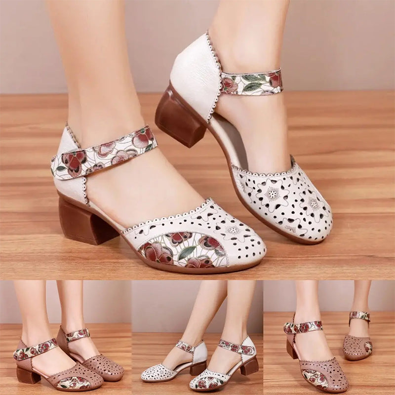 Zapatos vintage de cuero perforado para mujer con tacón bloque. Detalle floral y velcro, perfectos para el verano.