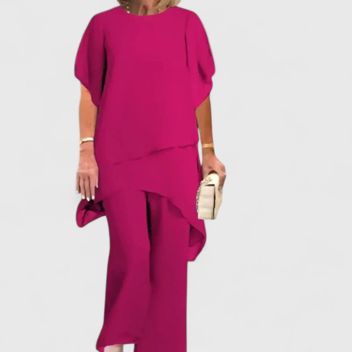 Conjunto elegante de dos piezas para mujer, estilo versátil y fluido, ideal para cualquier ocasión de moda.
