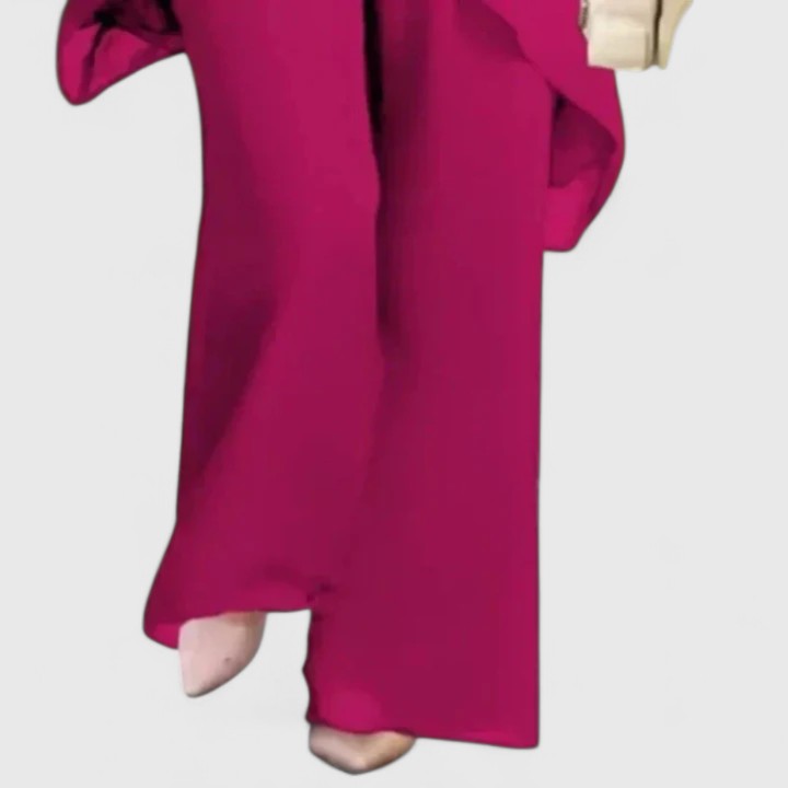 Conjunto fluido de dos piezas para mujer, muy cómodo y elegante. Ideal para un look casual o de moda femenina.