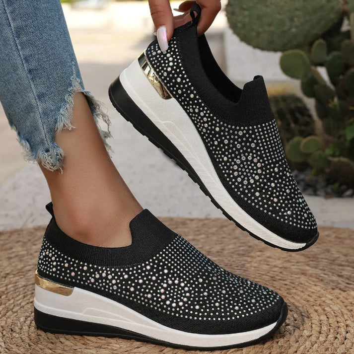 Zapatillas de plataforma para mujer. Calzado casual slip-on con brillo de strass, muy cómodas y con estilo.