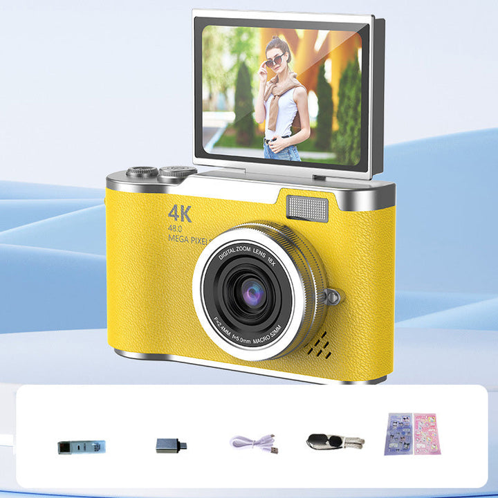 Cámara digital 4K en mano, lista para capturar momentos y crear contenido de vlogs.