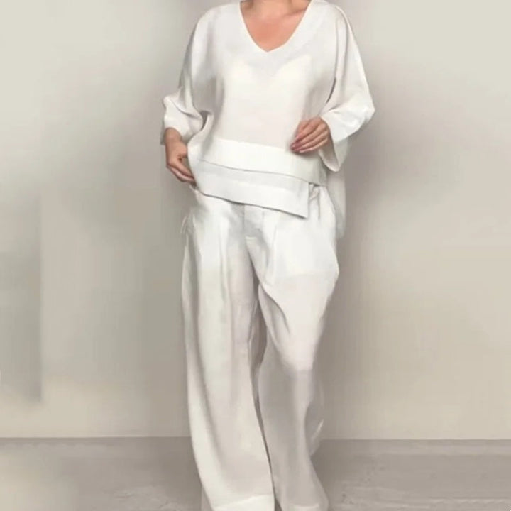 Moda femenina: Conjunto de dos piezas con blusa de escote V y pantalón ancho, estilo elegante y cómodo para mujer.