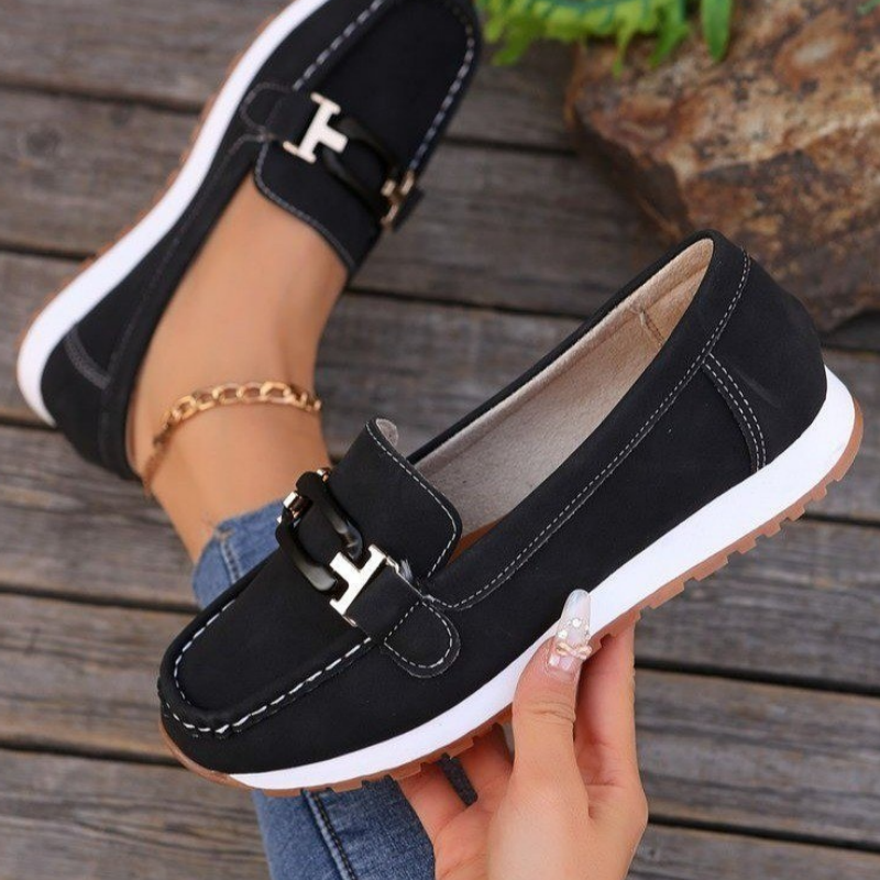 Mocasines elegantes OrthoStep unisex, diseño moderno para uso diario, confort y estilo.