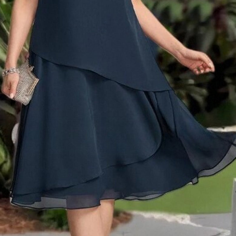 Vestido midi de encaje ligero y fresco para mujer, esencial para la moda de verano con estilo casual.